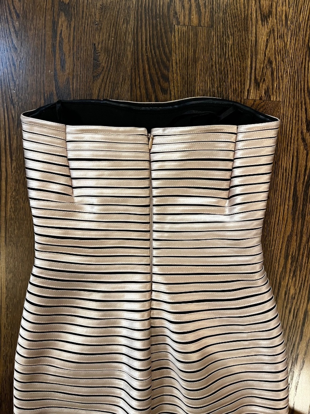 BCBGMaxAzria Strapless Dress • Champagne • Sz 8 (fits 4-6) - Picture 4 of 8